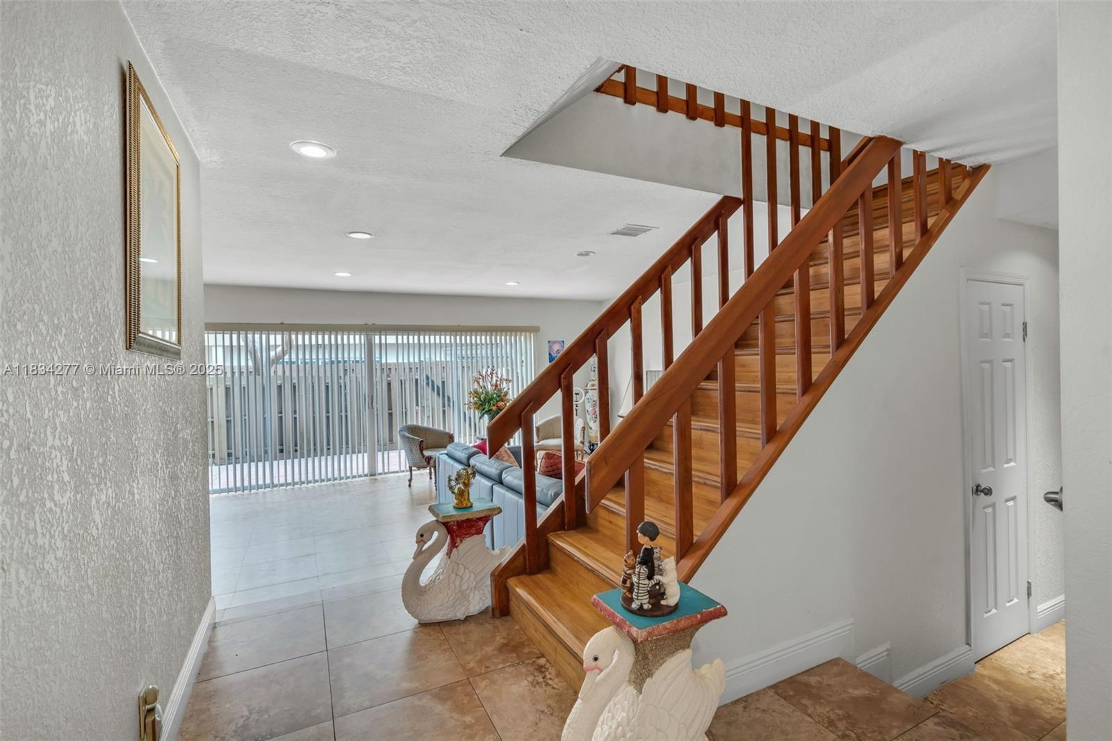 84b12bae-5666 8256 NW 9th Ct # 2, Plantation FL 33324 — #A11834277