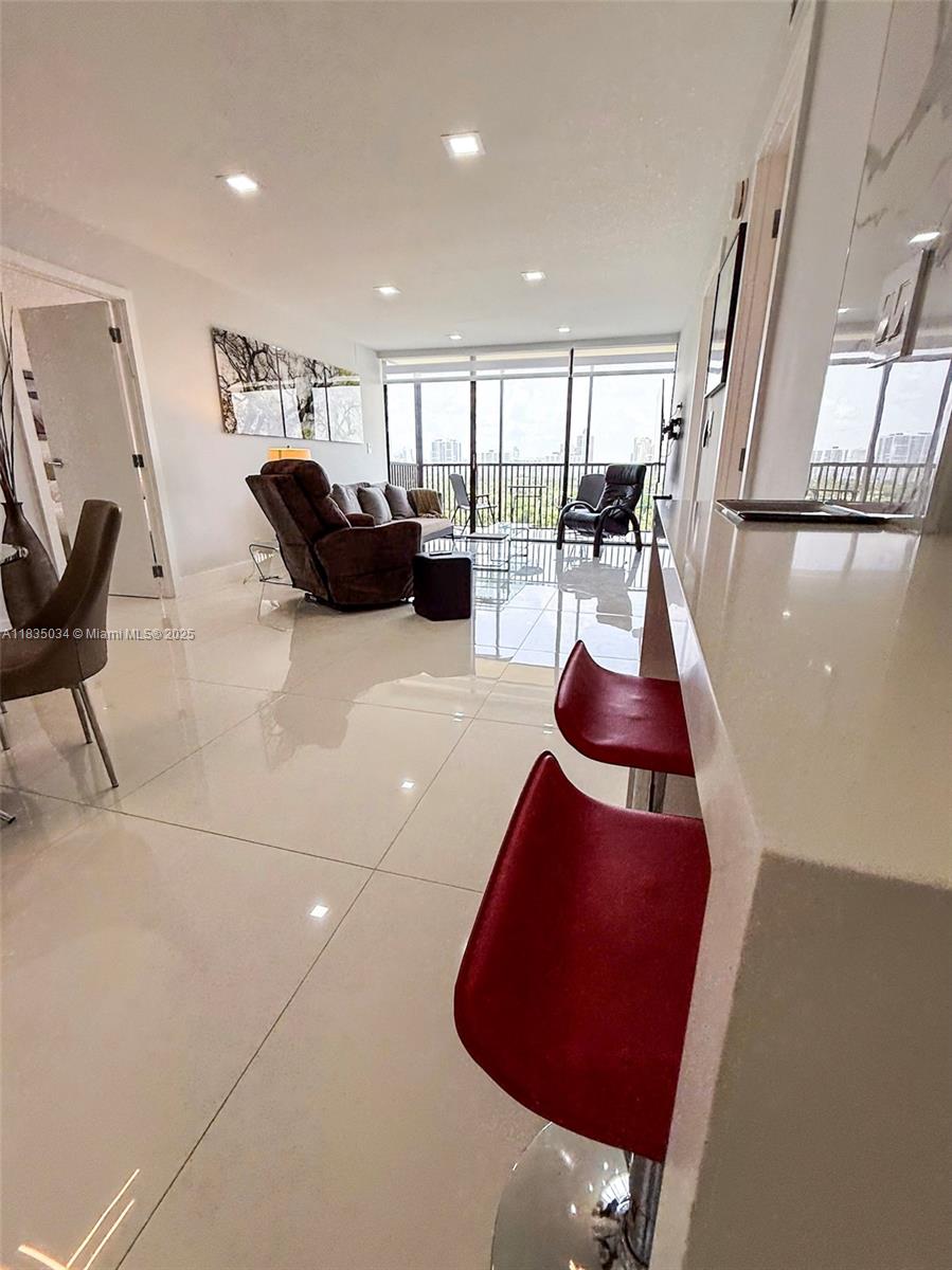84b12bae-5679 20379 W Country Club Dr # 1434, Aventura FL 33180 — #A11835034