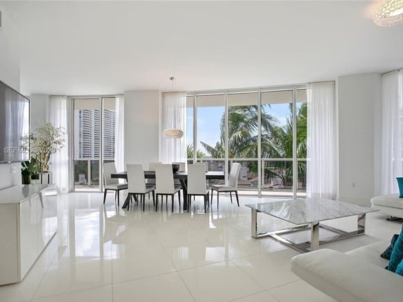 4100 Island Blvd # 701, Aventura FL 33160 — #A11835788