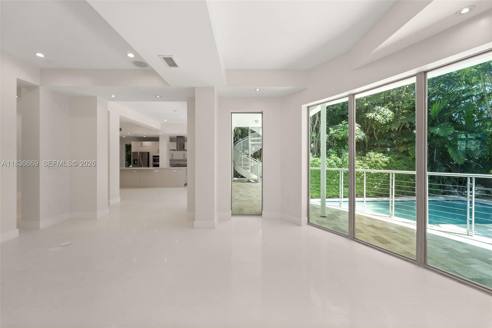84b12bae-5724 5625 N Bay Rd, Miami Beach FL 33140 — #A11836669