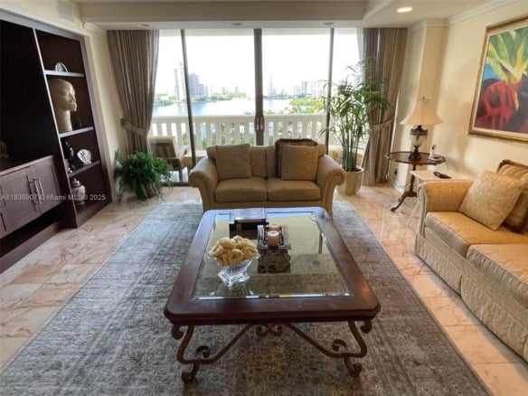 3000 Island Blvd # 1103, Aventura FL 33160 — #A11836907