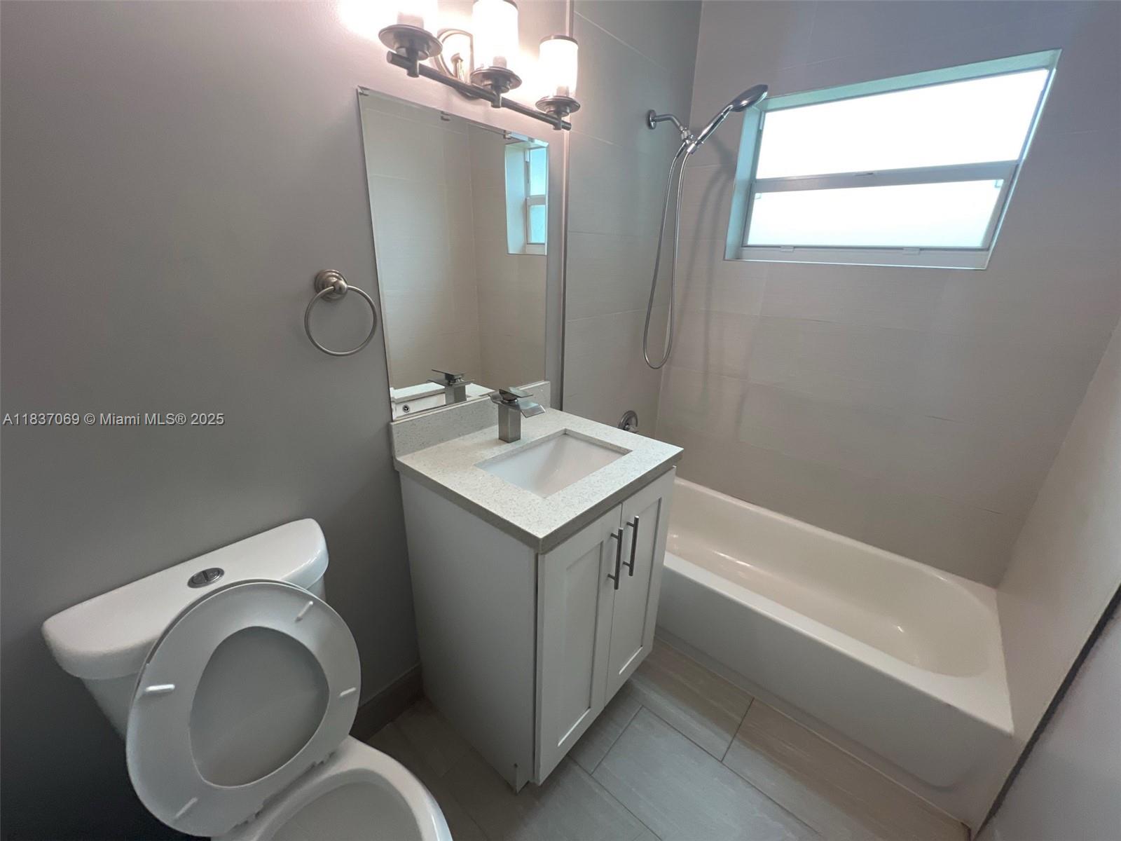 84b12bae-5735 2569 NW 61st Ave, Margate FL 33063 — #A11837069