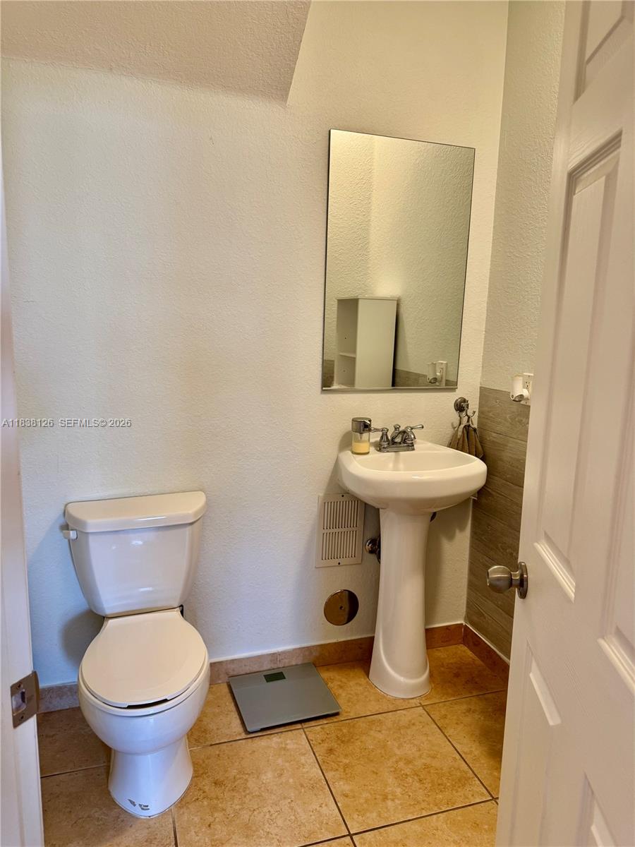 84b12bae-5764 8800 NW 107th Ct # 202, Doral FL 33178 — #A11838126