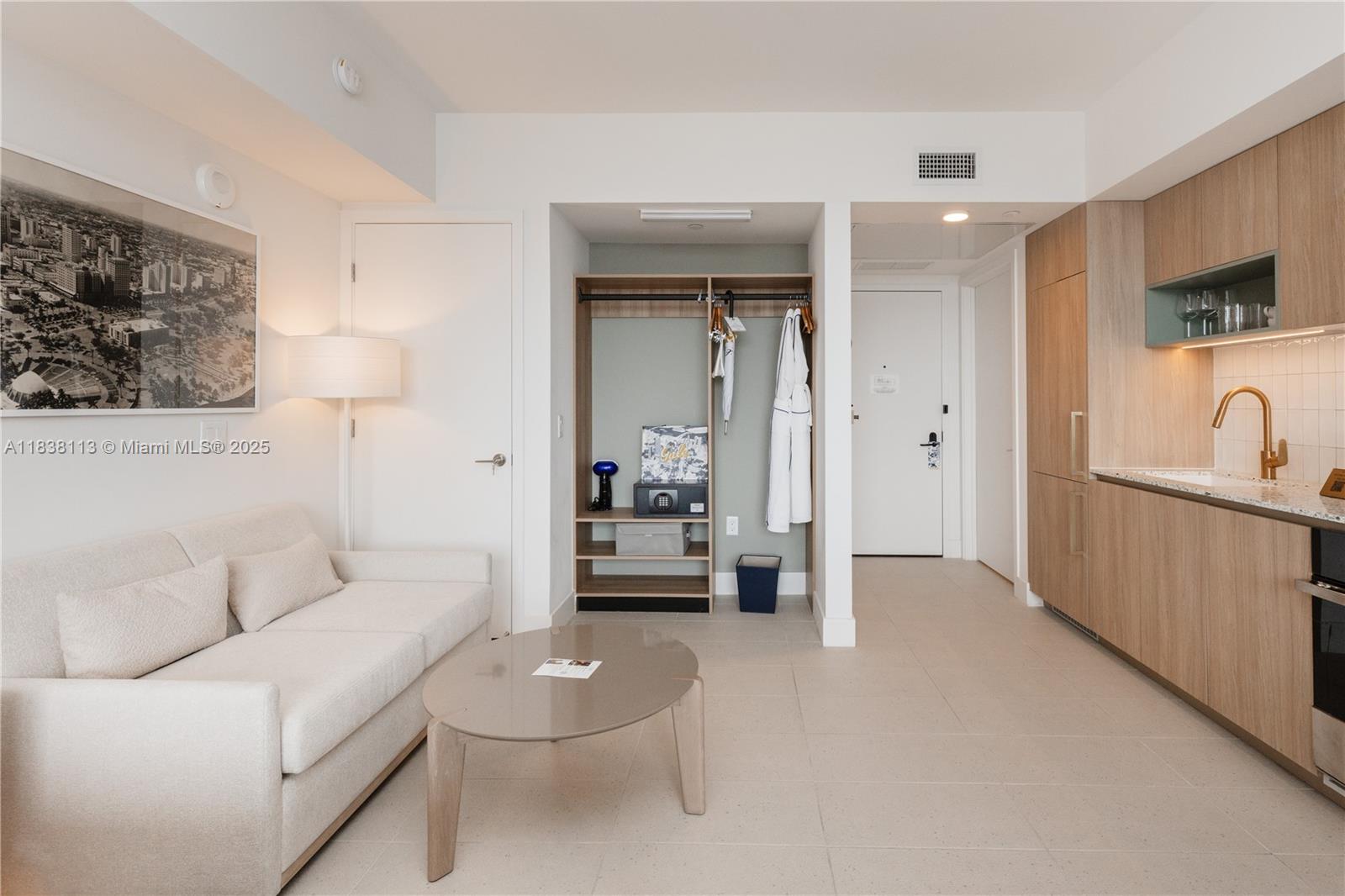 84b12bae-5765 601 NE 1st ave # 3612, Miami FL 33132 — #A11838113