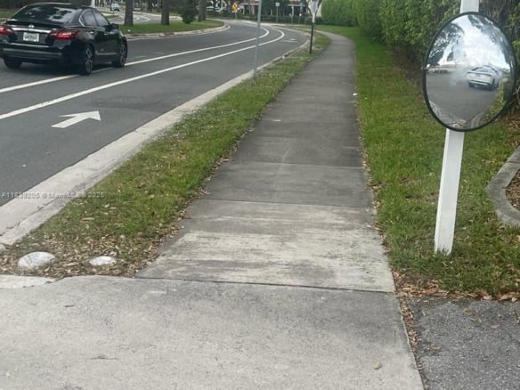 500 Executive Center Dr # 2G, West Palm Beach FL 33401 — #A11839205