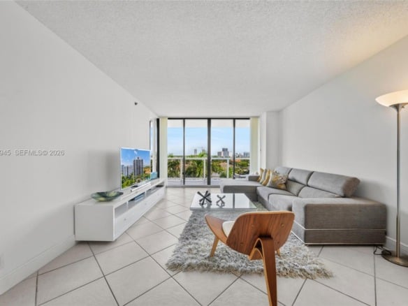 3598 Yacht Club Dr, Aventura FL 33180 — #A11839945