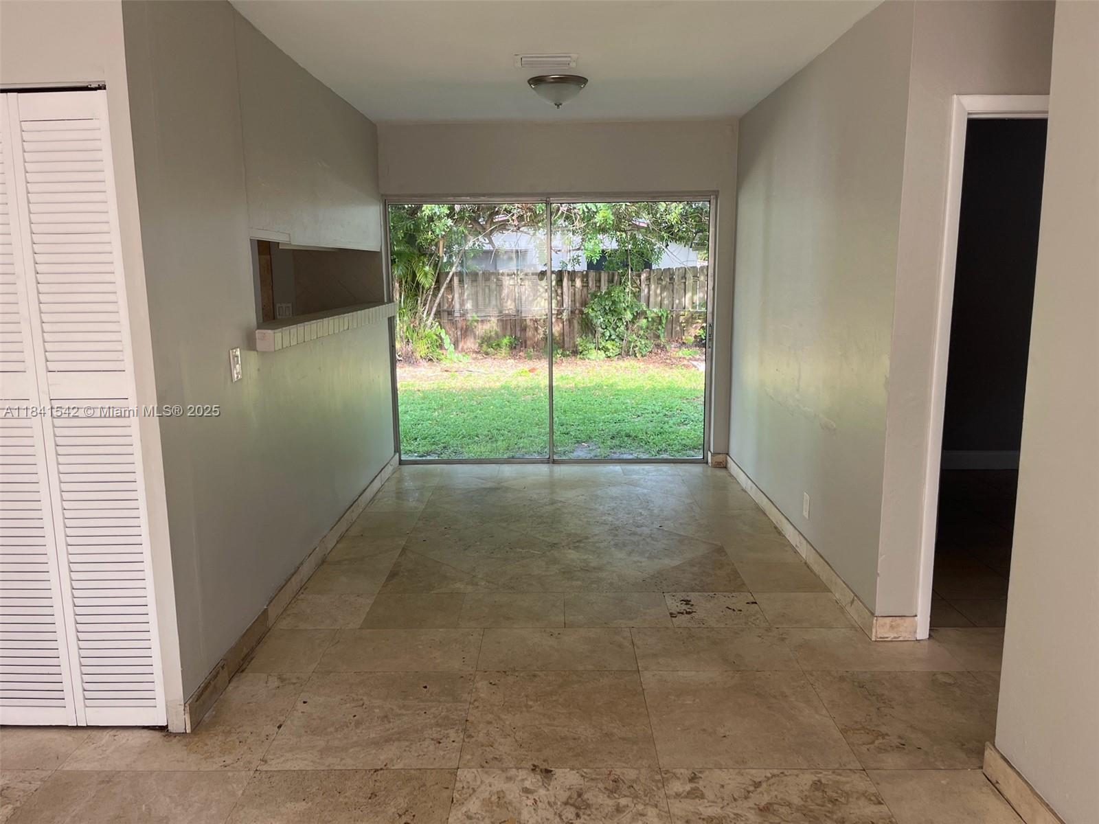 84b12bae-5866 1450 N 64th Ave, Hollywood FL 33024 — #A11841542