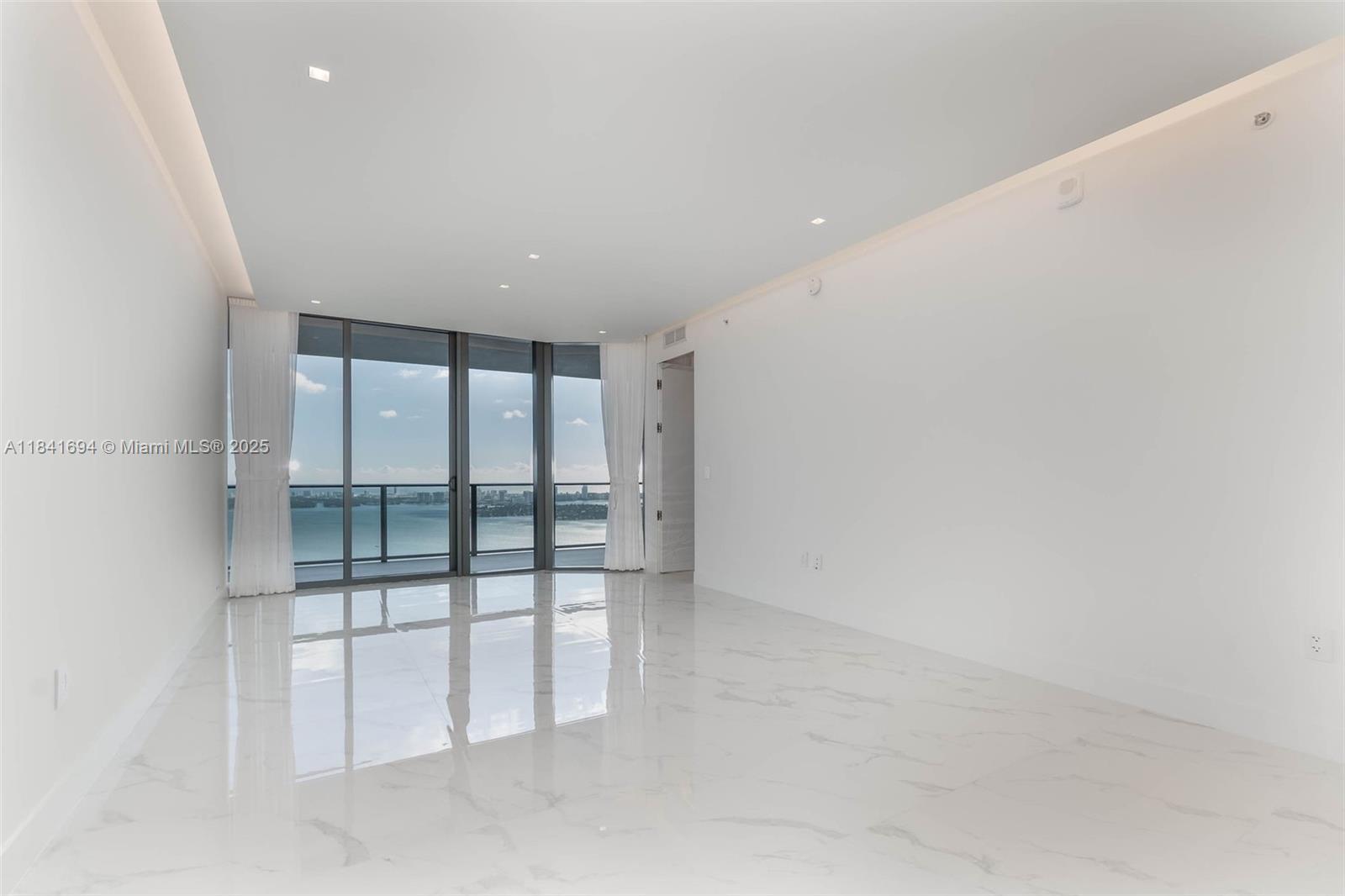 84b12bae-5873 700 NE 24 ST # 5005, Miami FL 33137 — #A11841694