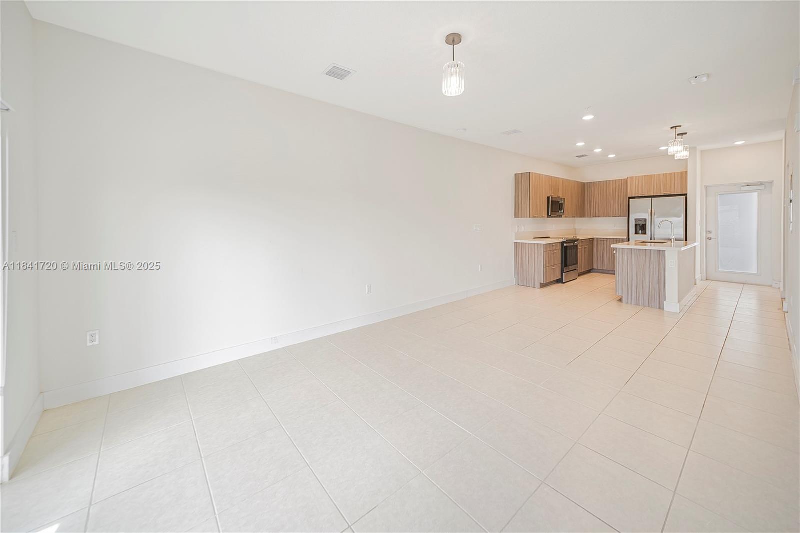 8265 NW 41st St # 202, Doral FL 33166 — #A11841720
