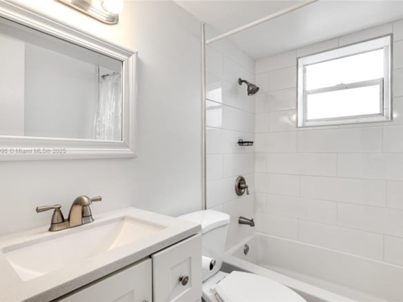 2465 SW 18th Avenue # 3208, Miami FL 33145 — #A11842096