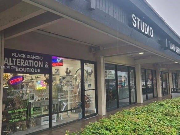 8275 W Broward Blvd, Plantation FL 33324 — #A11842177