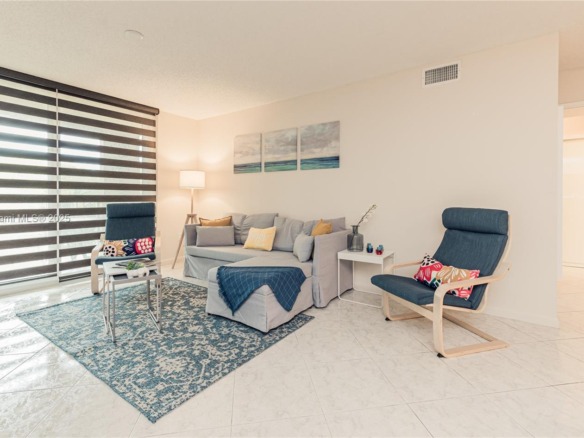 19801 E Country Club Dr # 4303, Aventura FL 33180 — #A11842632