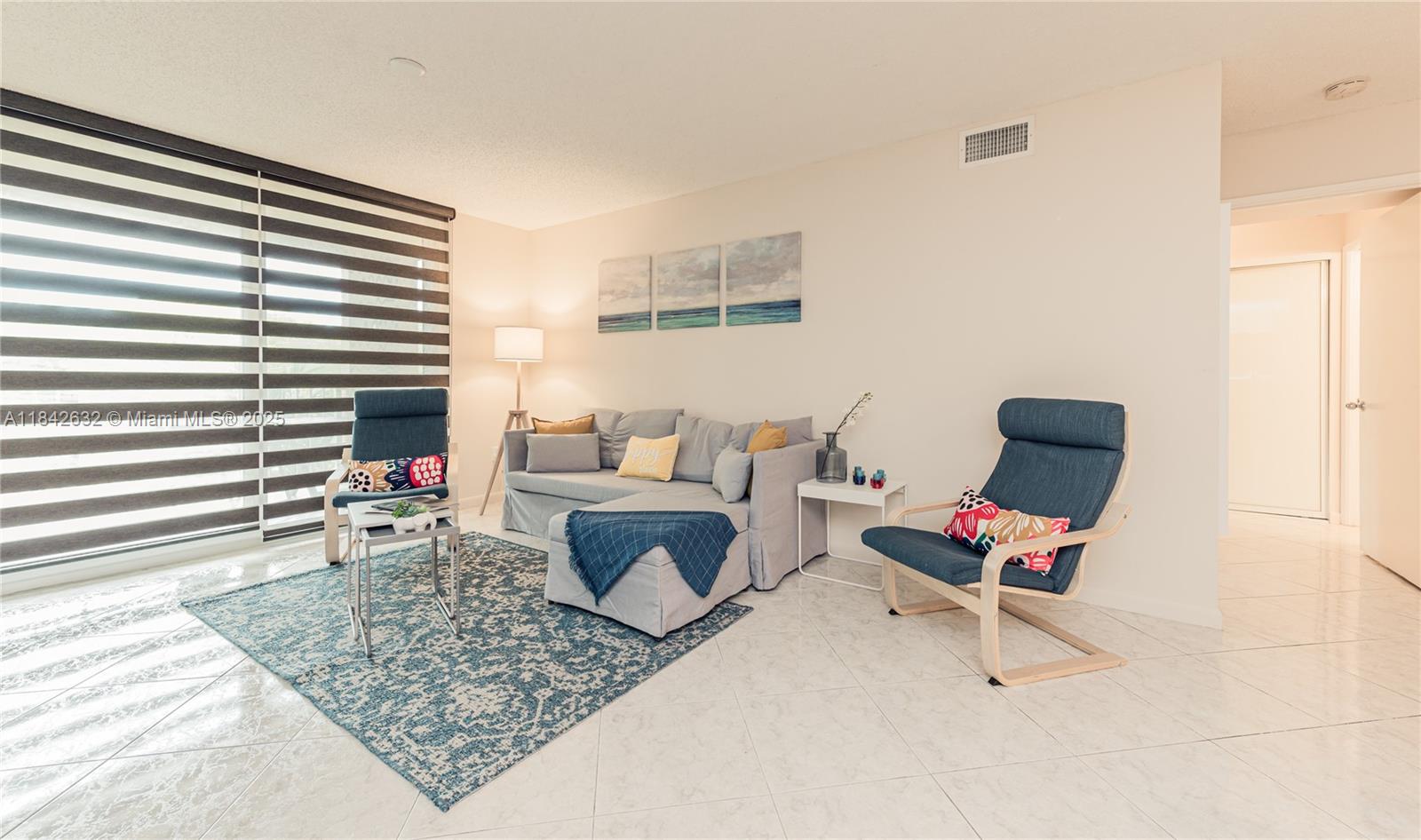 84b12bae-5907 19801 E Country Club Dr # 4303, Aventura FL 33180 — #A11842632