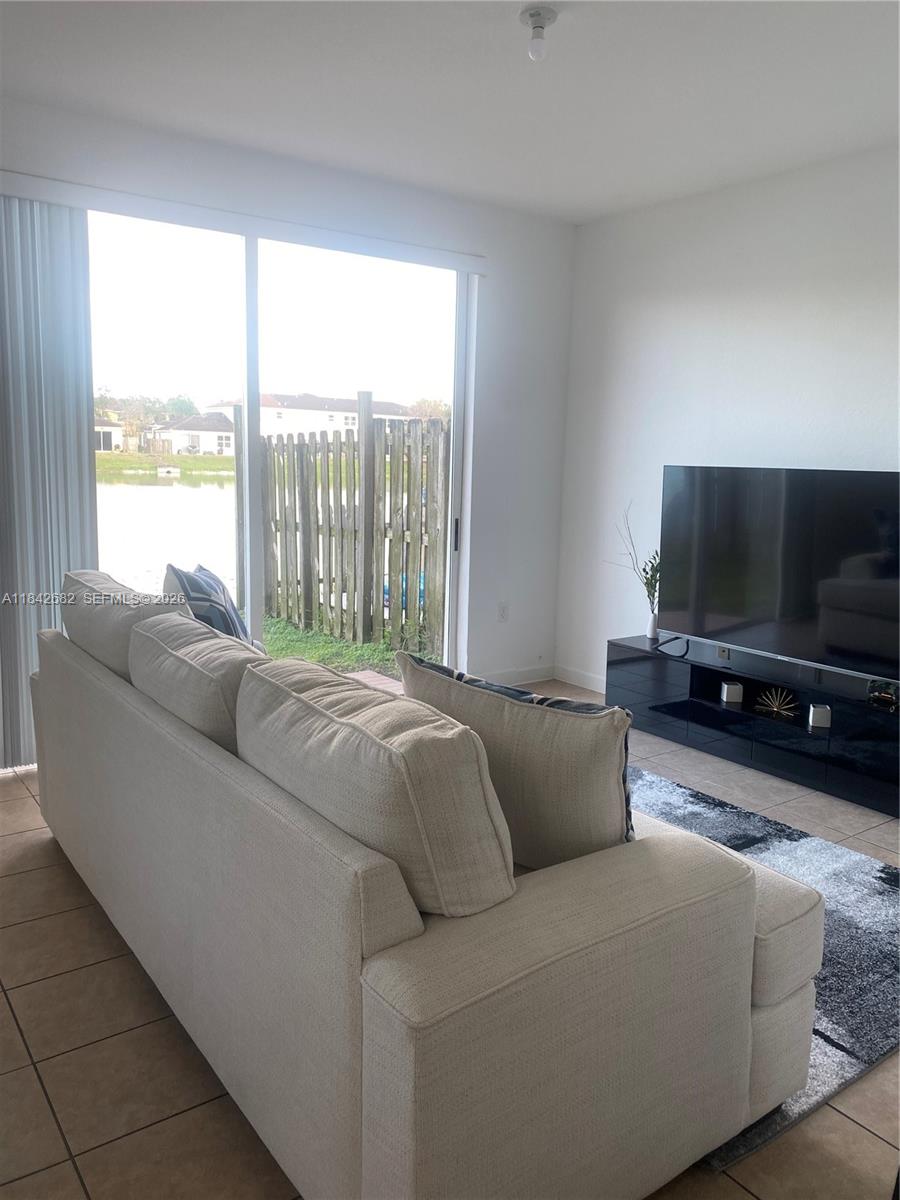 84b12bae-5910 991 NE 42nd Ave # 0, Homestead FL 33033 — #A11842682