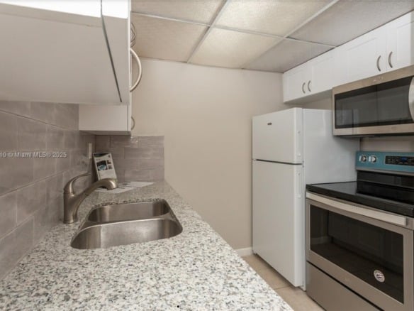 2145 Pierce St # 218, Hollywood FL 33020 — #A11842710