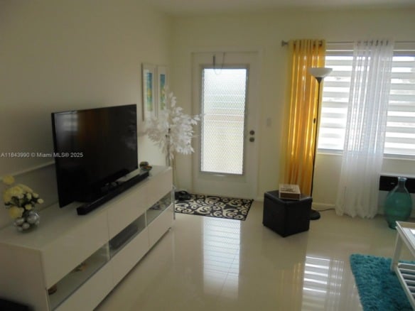400 Brighton J # 400, Boca Raton FL 33434 — #A11843990