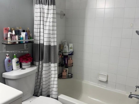 1051 Sorrento Dr, Weston FL 33326 — #A11844052