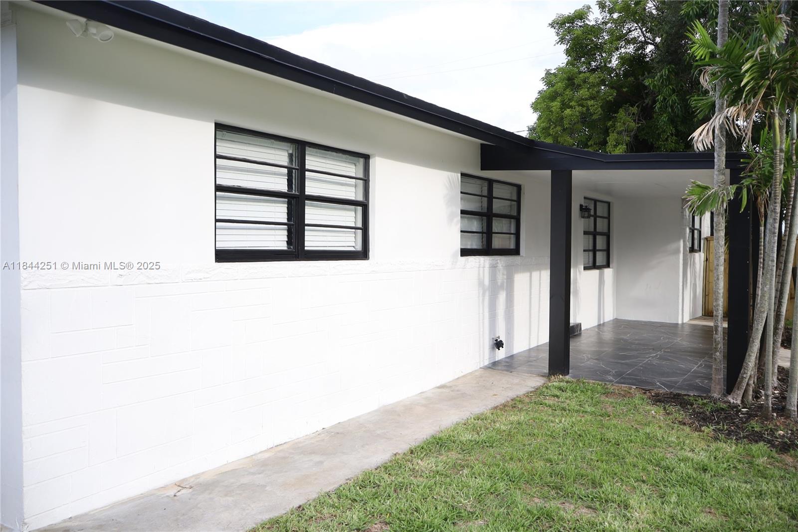 3955 SW 69th Ave, Miami FL 33155 — #A11844251