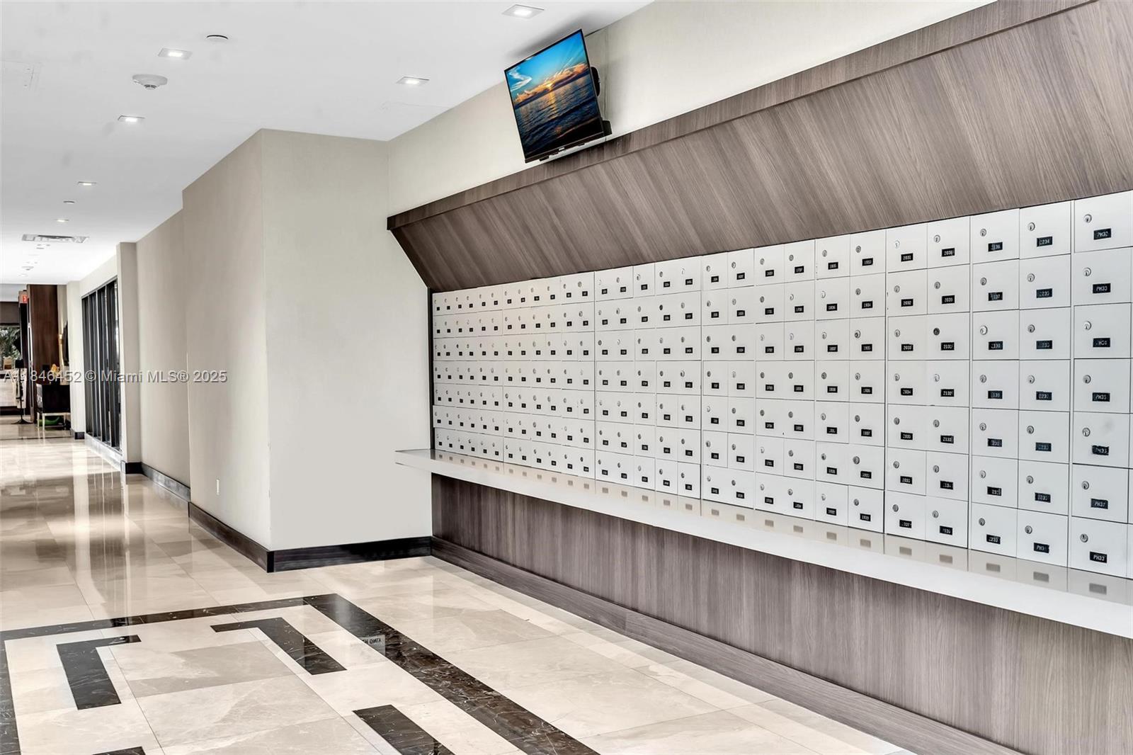 84b12bae-6041 20515 E Country Club Dr # 1449, Aventura FL 33180 — #A11846452