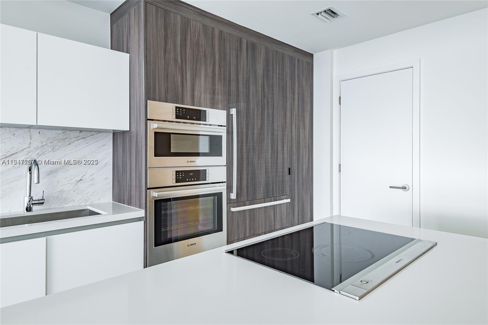 851 NE 1st Ave # 2100, Miami FL 33132 — #A11847207