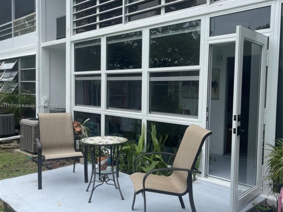 191 Prescott J # 191, Deerfield Beach FL 33442 — #A11707728
