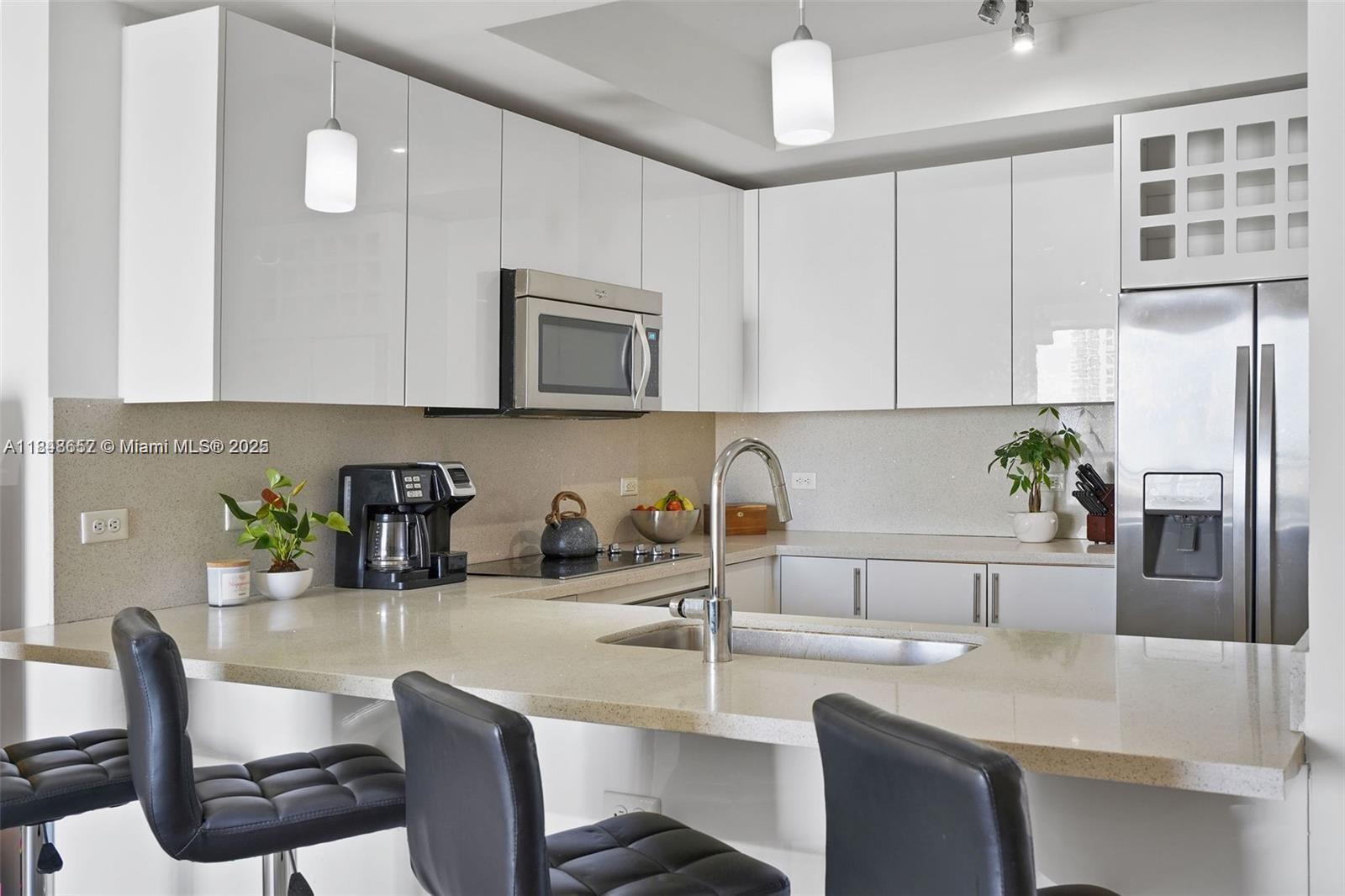 84b12bae-6123 999 SW 1st Ave # 2717, Miami FL 33130 — #A11848657