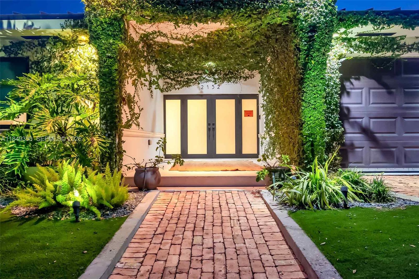 84b12bae-6147 2152 Prairie Ave, Miami Beach FL 33139 — #A11849350