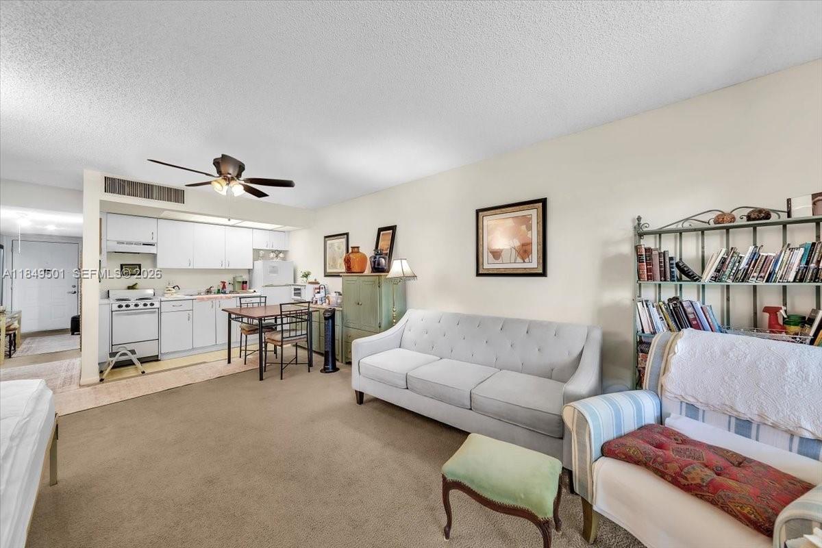 84b12bae-6152 13455 SW 16th Ct # 104F, Pembroke Pines FL 33027 — #A11849501
