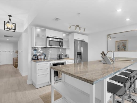 185 SW 7th St # 1901, Miami FL 33130 — #A11849864