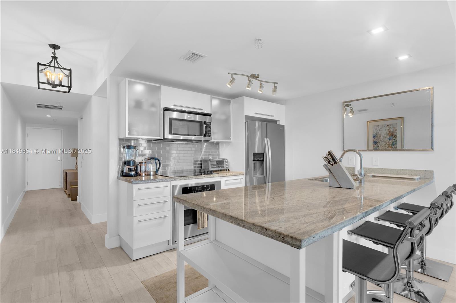 185 SW 7th St # 1901, Miami FL 33130 — #A11849864