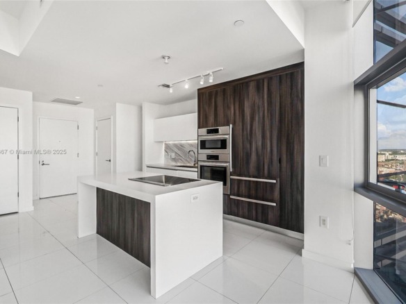 851 NE 1st Ave # 2802, Miami FL 33132 — #A11899667