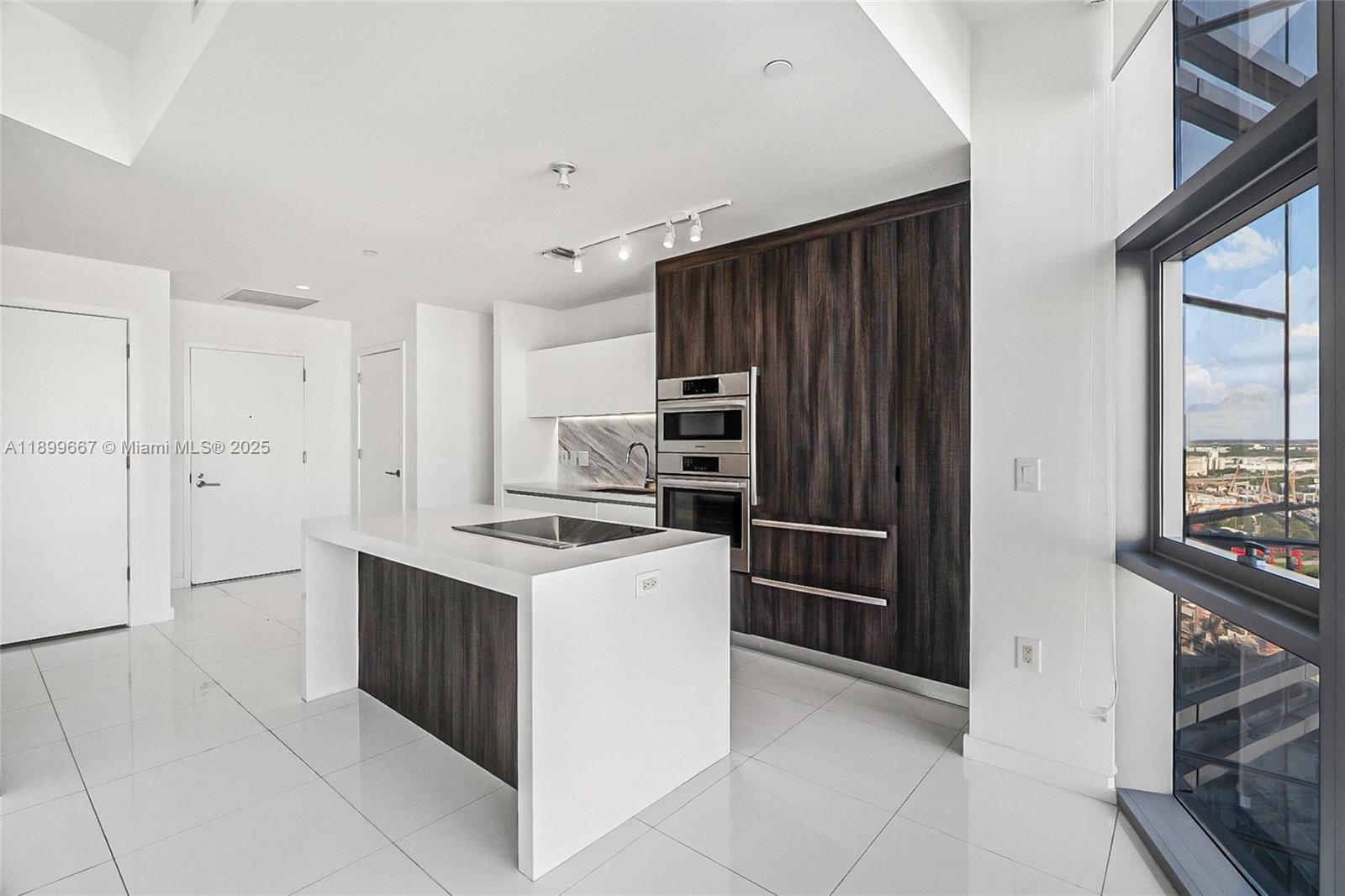 84b12bae-617 851 NE 1st Ave # 2802, Miami FL 33132 — #A11899667
