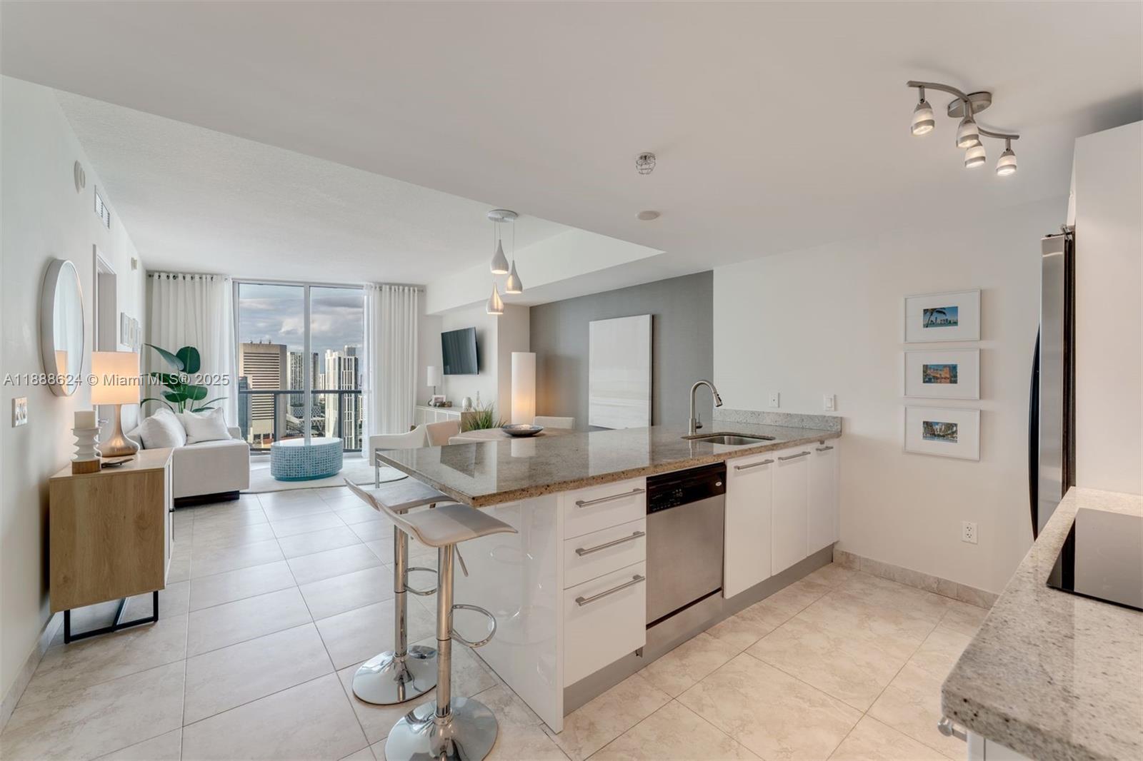 84b12bae-620 185 SW 7th St # 3605, Miami FL 33130 — #A11888624