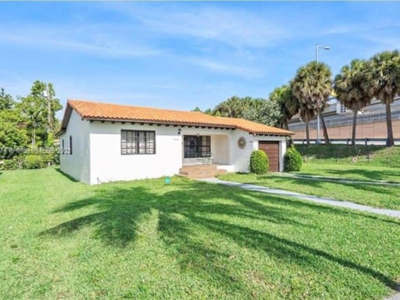 860 NW 17th Ct, Miami FL 33125 — #A11851332
