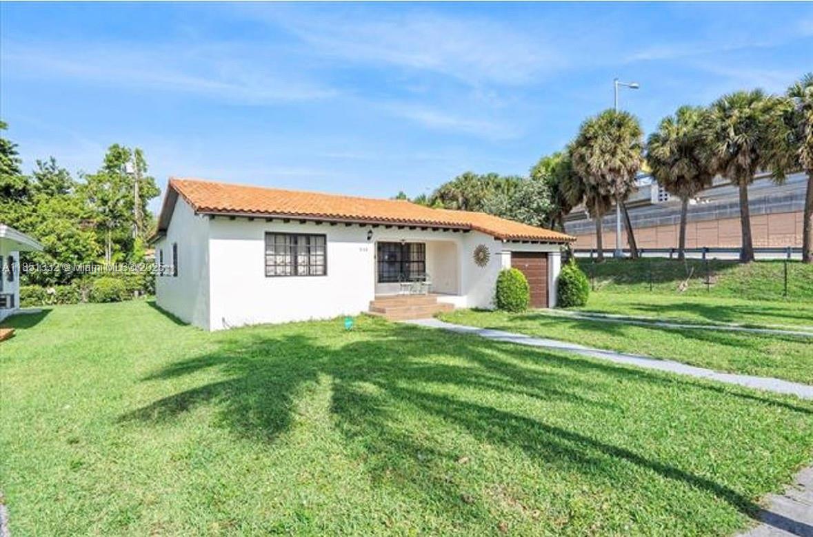 S 860 NW 17th Ct, Miami FL 33125 — #A11851332