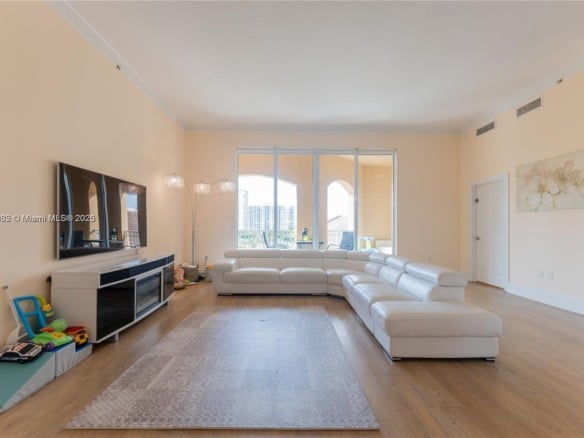 3001 NE 185th St # 710, Aventura FL 33180 — #A11851382