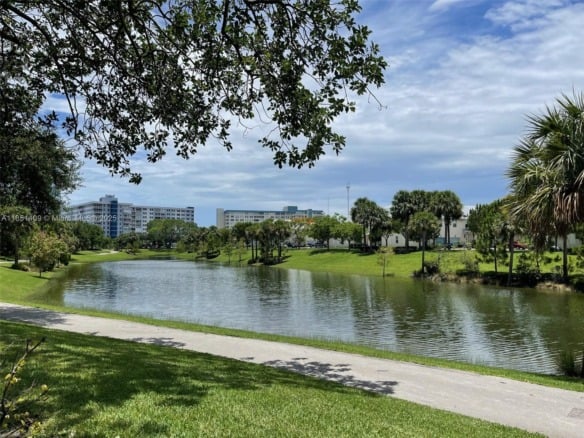 4330 Hillcrest Dr # 516, Hollywood FL 33021 — #A11851409
