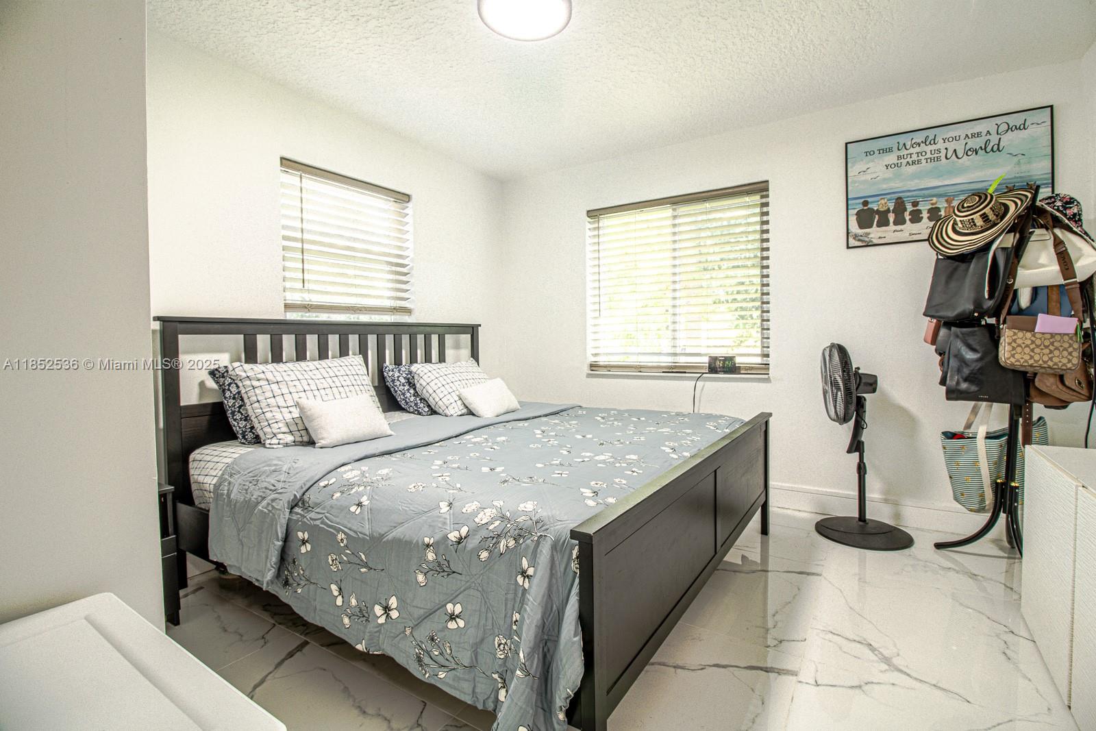 5601 SW 38th St, Davie FL 33314 — #A11852536