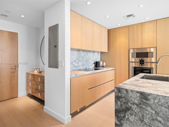 500 alton rd # 3604, Miami Beach FL 33139 — #A11853899