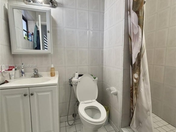 18601 SW 98th Ave, Cutler Bay FL 33157 — #A11853960