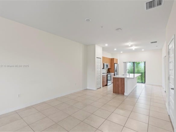 7831 NW 104th Ave # 22, Doral FL 33178 — #A11855121