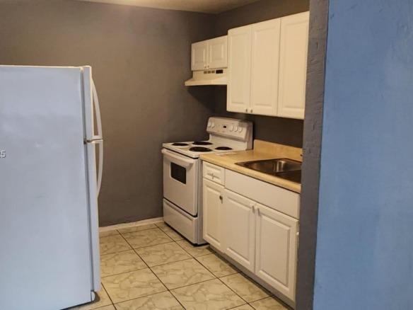 3147 Economy, Fort Myers FL 33916 — #A11855279