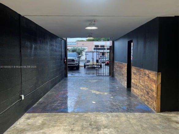 1657 W 40th St # 6, Hialeah FL 33012 — #A11855821