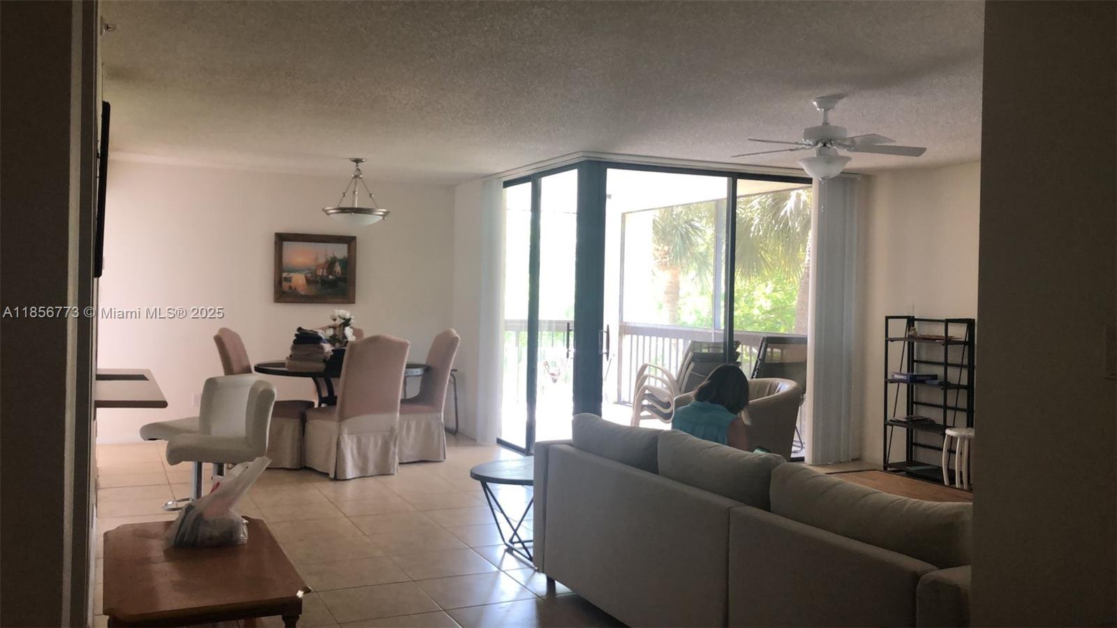 84b12bae-6425 Listing #A11856773