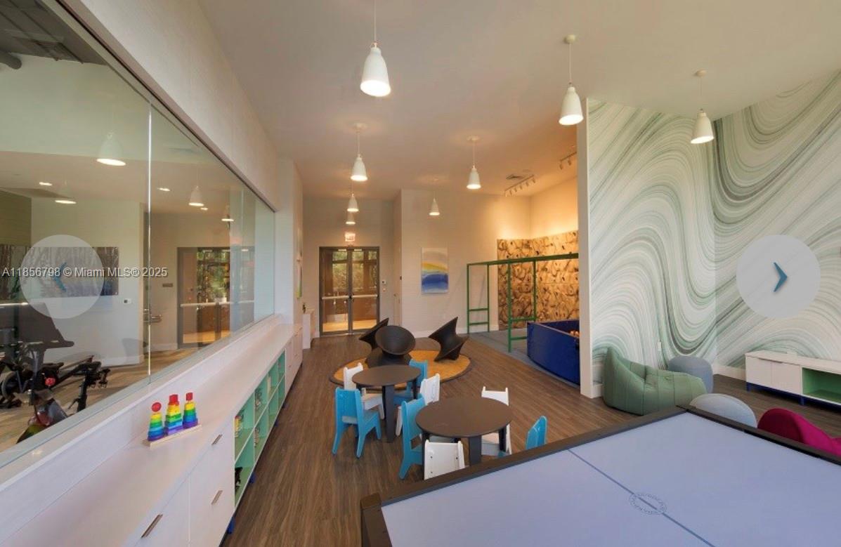 84b12bae-6426 16385 Biscayne Blvd # 2720, North Miami Beach FL 33160 — #A11856798