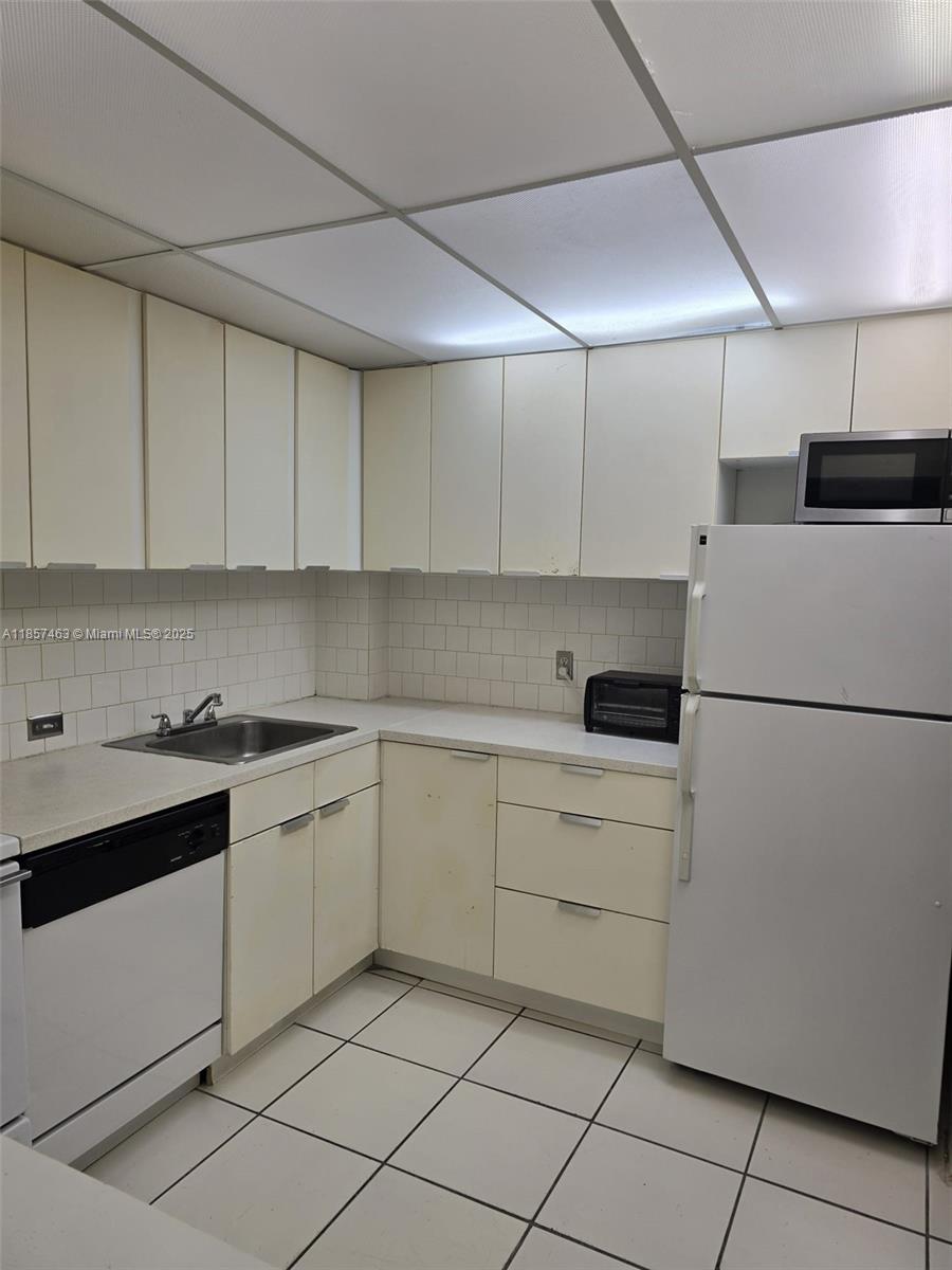 84b12bae-6452 16851 NE 23rd Ave # A212, North Miami Beach FL 33160 — #A11857463