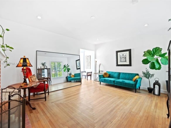 36 Phoenetia Ave, Coral Gables FL 33134 — #A11857777