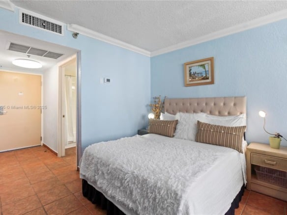 19201 Collins Ave # 129, Sunny Isles Beach FL 33160 — #A11857905