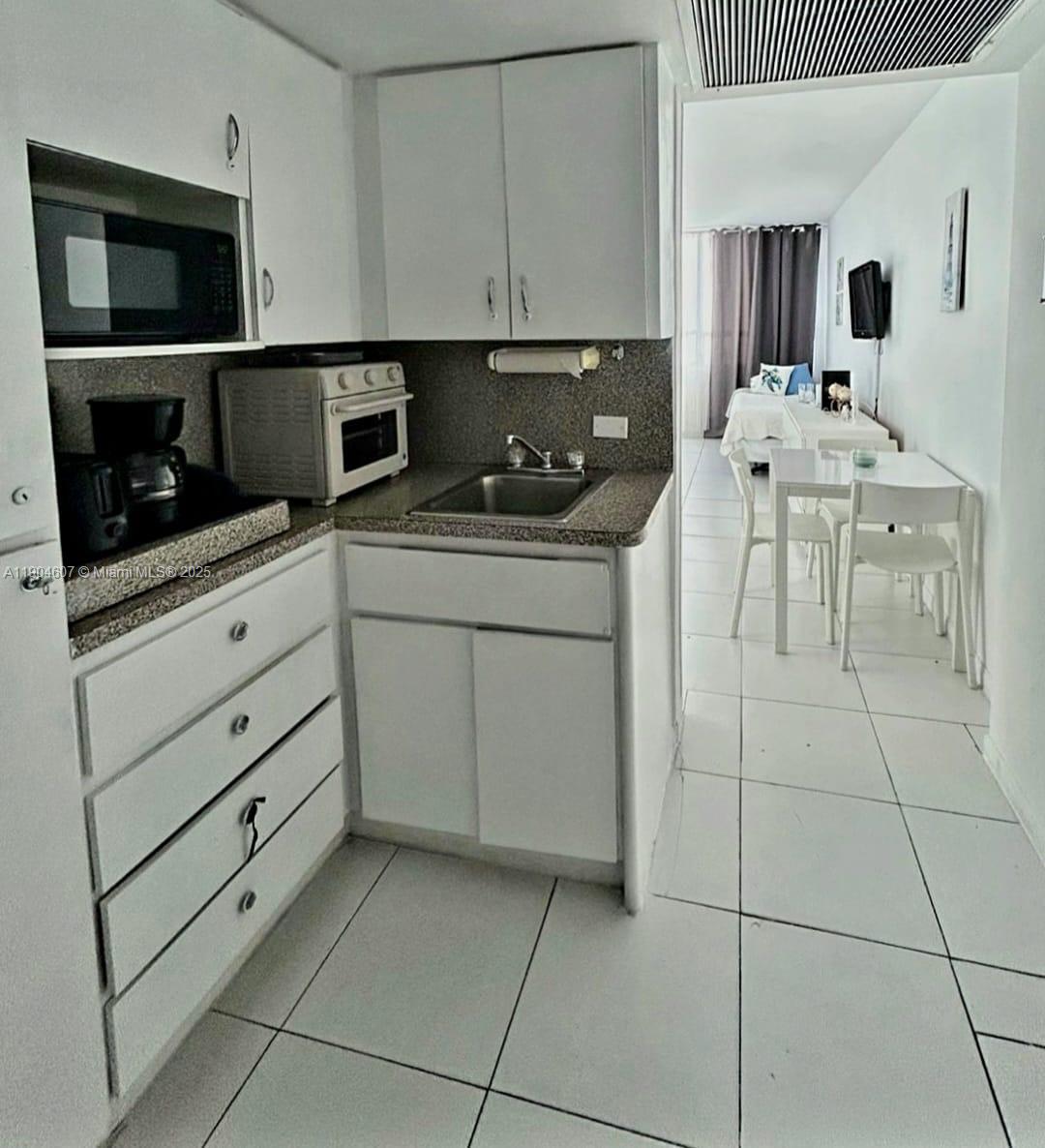 5445 Collins Ave # 617, Miami Beach FL 33140 — #A11904607