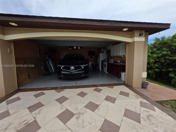 1816 Tomaso Ave, Lehigh Acres FL 33972 — #A11858147